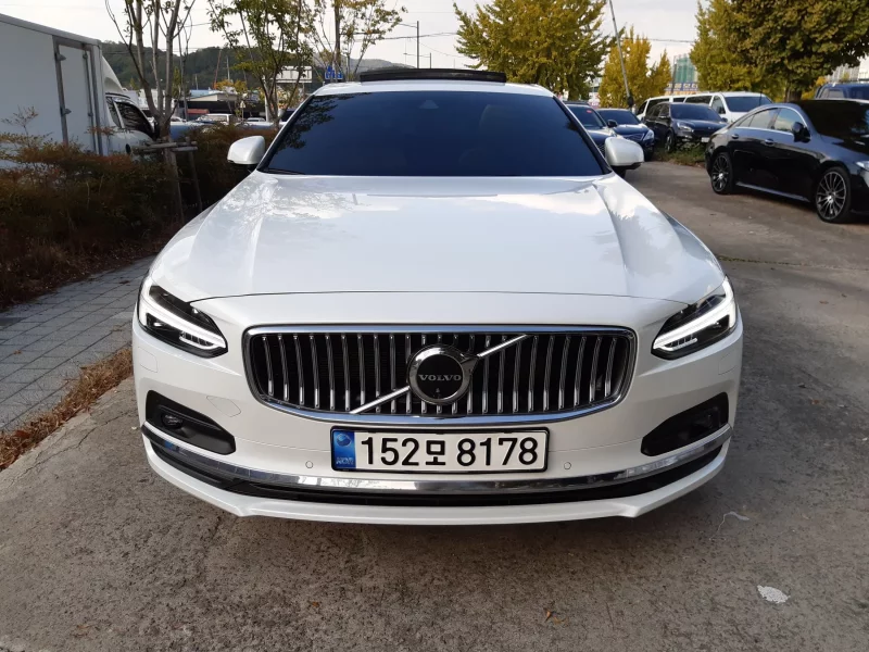 Volvo S90
