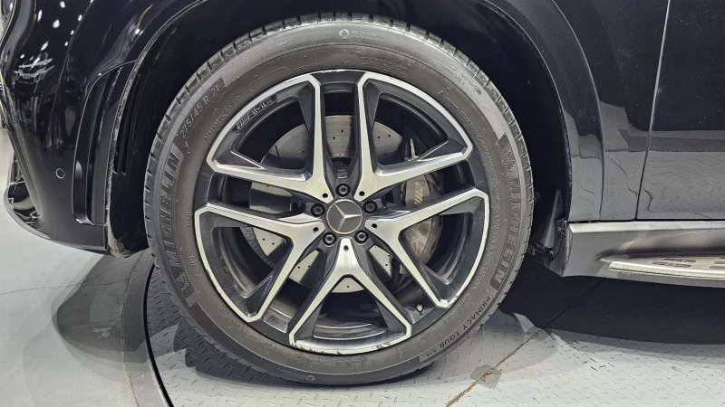Mercedes-Benz GLE-Class