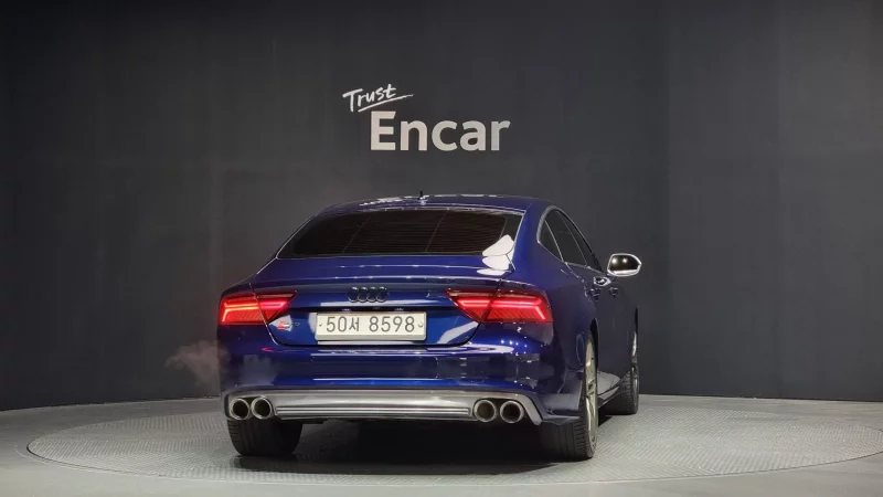 Audi S7