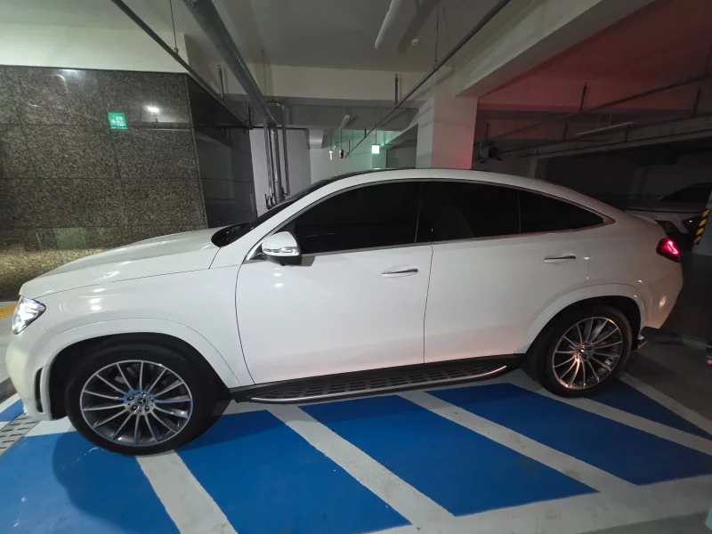 Mercedes-Benz GLE-Class