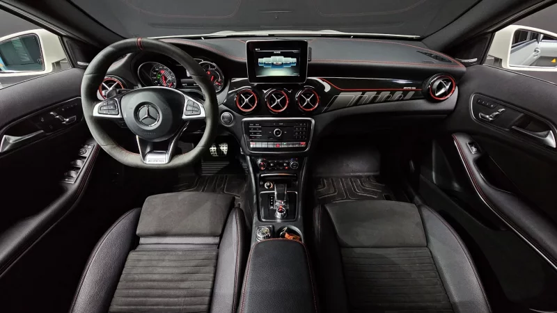 Mercedes-Benz GLA-Class