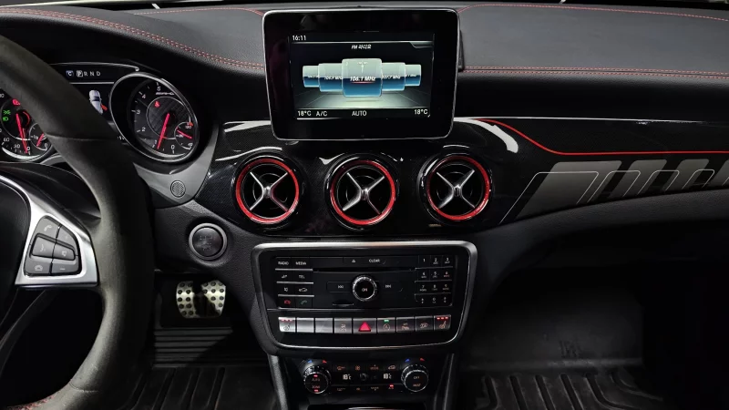 Mercedes-Benz GLA-Class