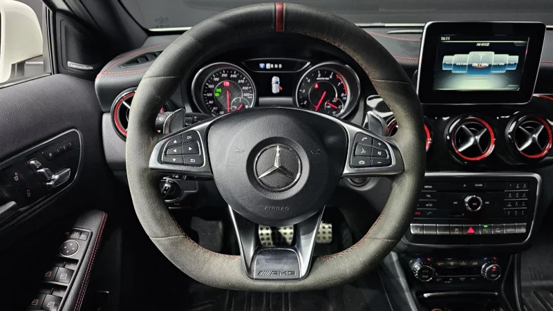 Mercedes-Benz GLA-Class