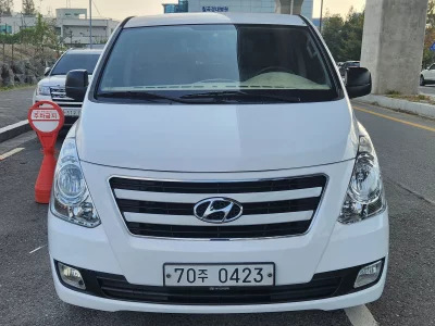 Hyundai Starex