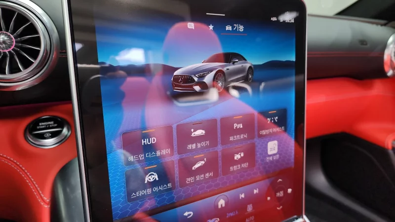 Mercedes-Benz SL-Class