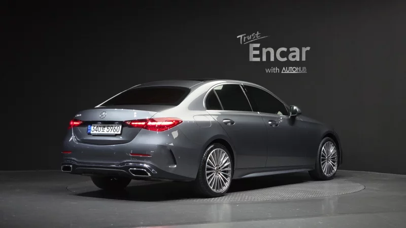 Mercedes-Benz C-Class