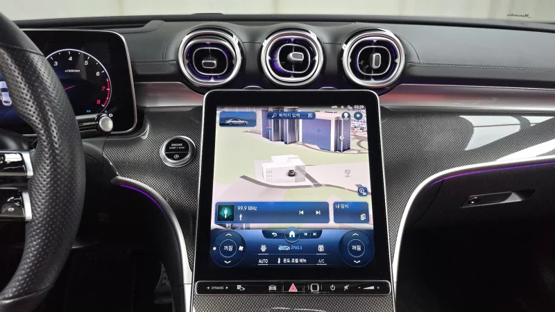 Mercedes-Benz C-Class