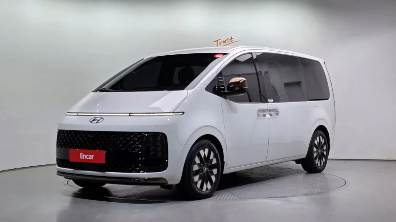 Hyundai Staria