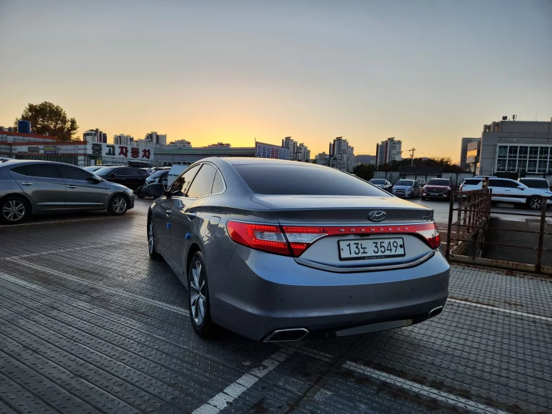 Hyundai Grandeur