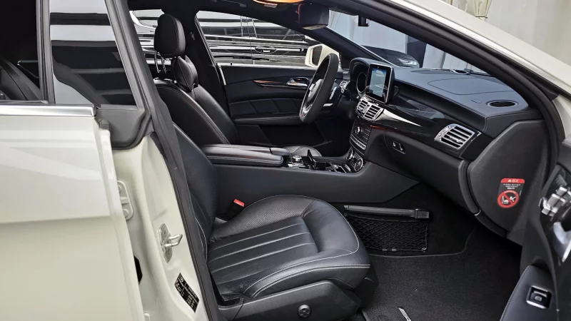 Mercedes-Benz CLS-Class