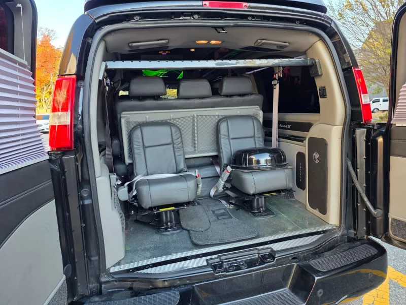 Chevrolet Express Van