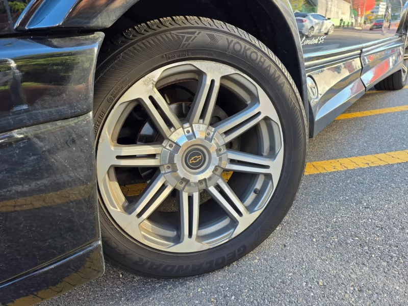 Chevrolet Express Van