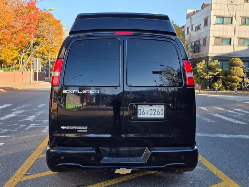 Chevrolet Express Van