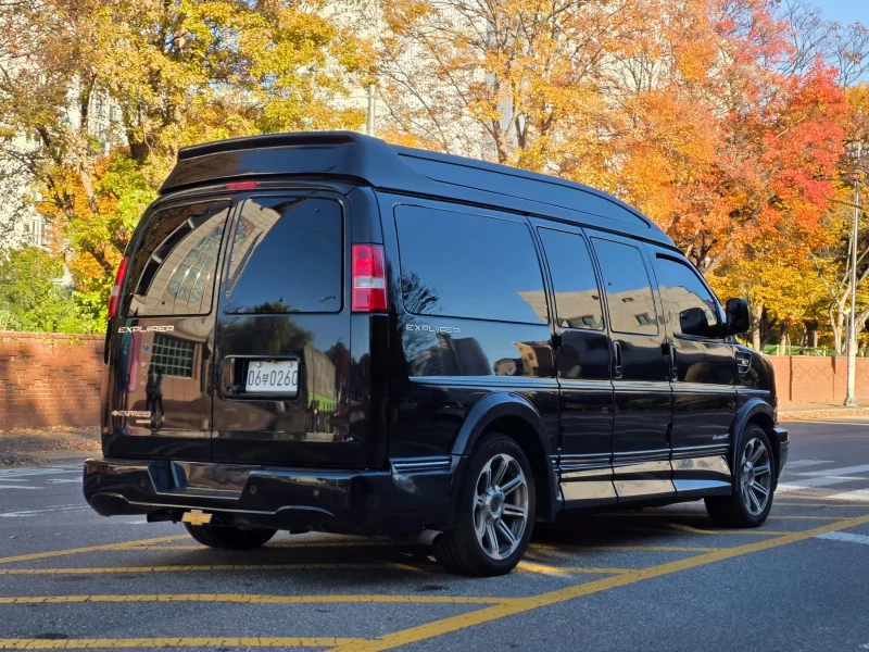 Chevrolet Express Van