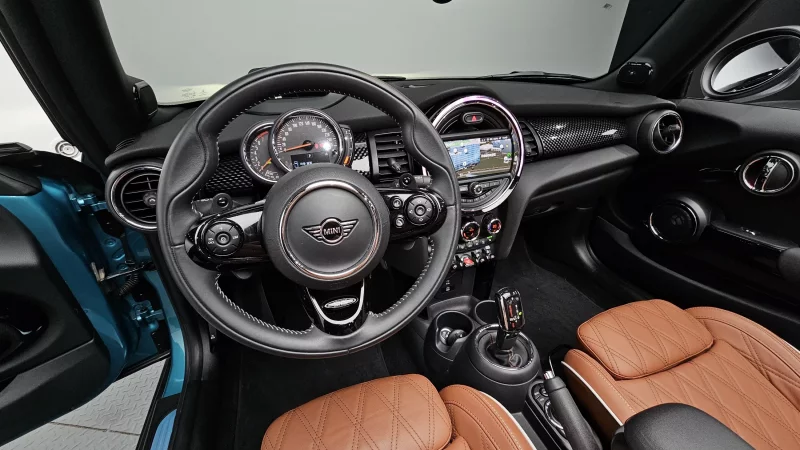 MINI Cooper Convertible