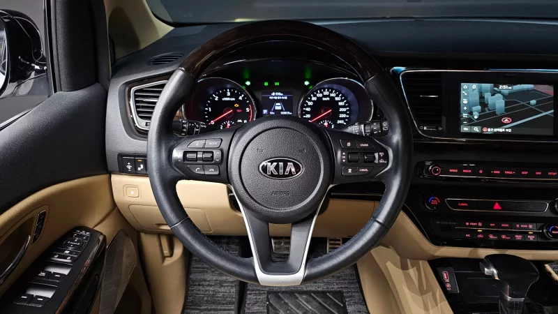 Kia Carnival