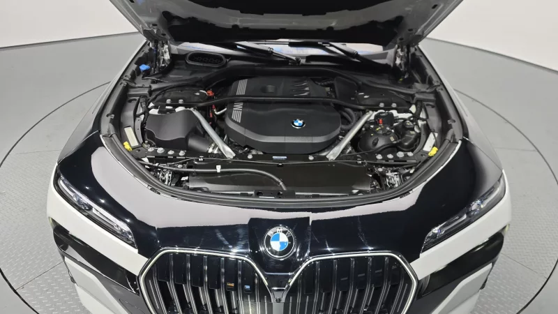 BMW 7-Series