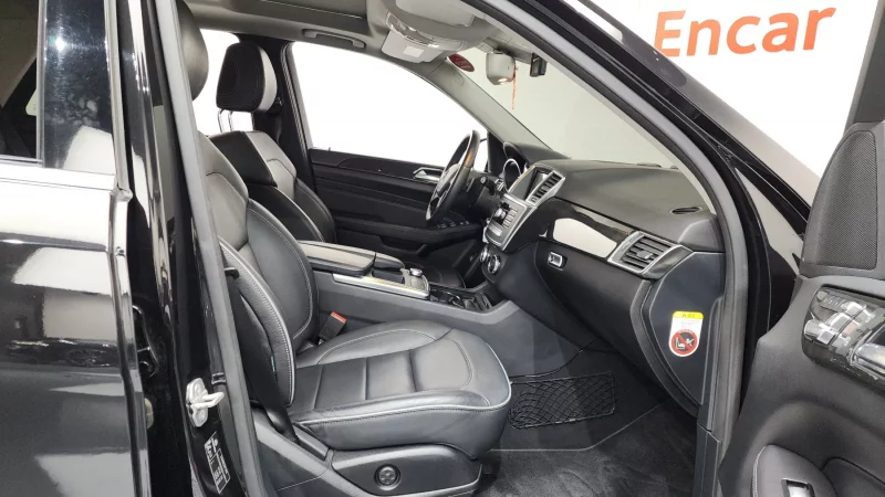 Mercedes-Benz M-class