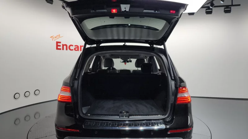 Mercedes-Benz M-class