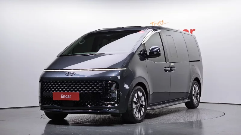 Hyundai Staria