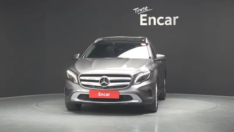 Mercedes-Benz GLA-Class