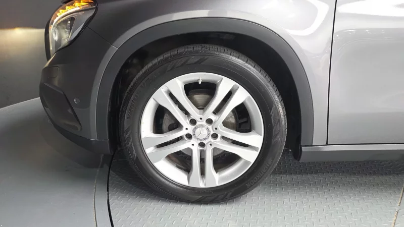 Mercedes-Benz GLA-Class