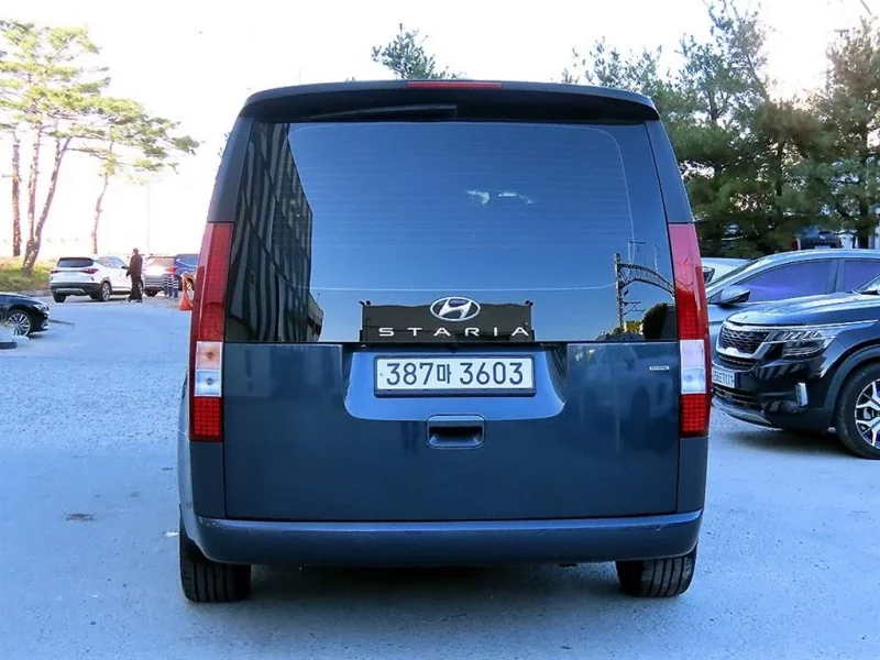 Hyundai Staria