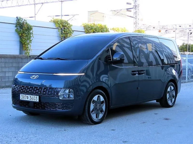 Hyundai Staria