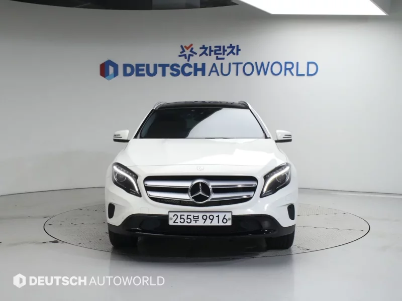 Mercedes-Benz GLA-Class