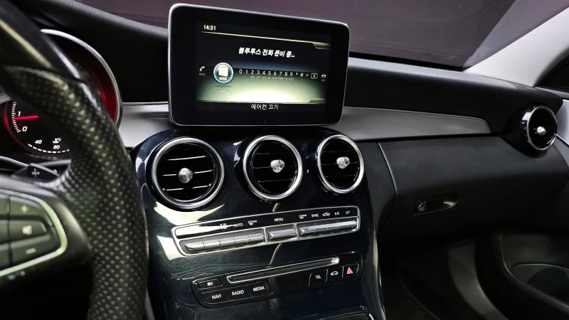 Mercedes-Benz C-Class