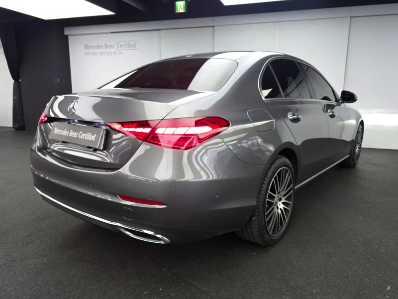 Mercedes-Benz C-Class