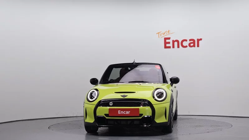 MINI Cooper Convertible