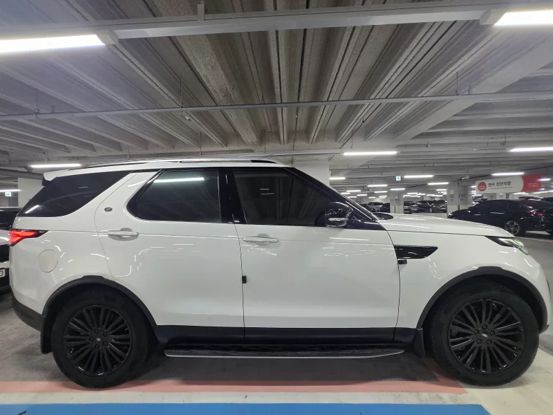 Land Rover DISCOVERY