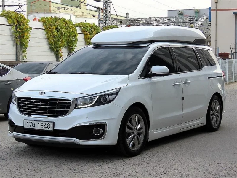 Kia Carnival