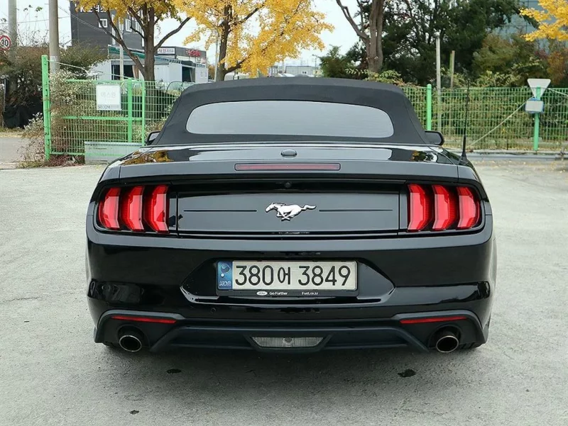 Ford MUSTANG