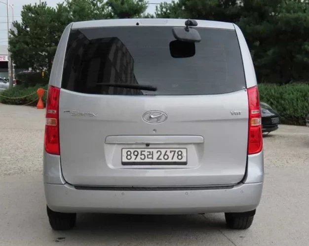 Hyundai Starex