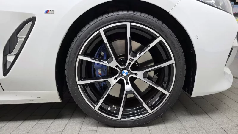 BMW 8-Series