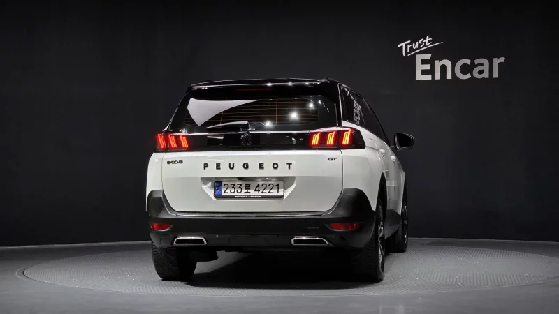 Peugeot 5008
