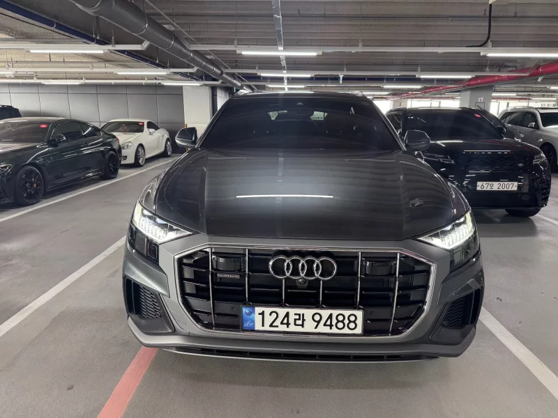 Audi Q8