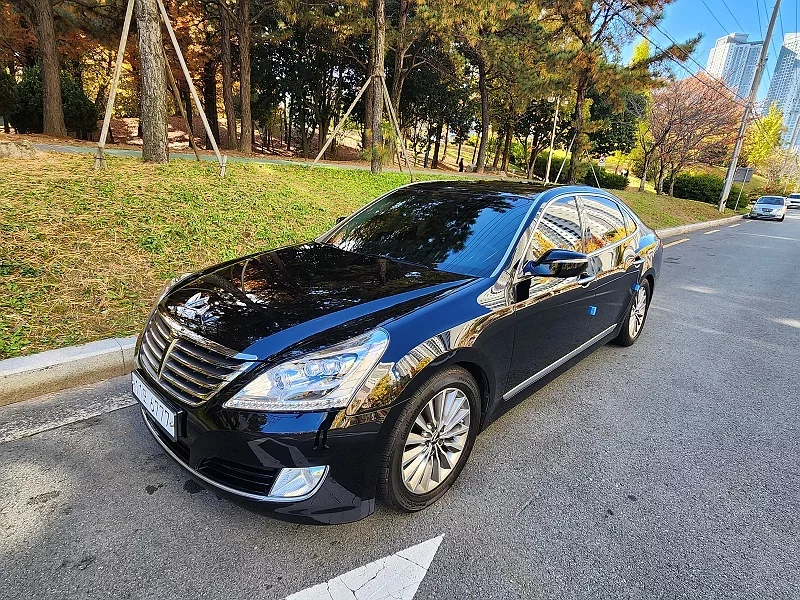 Hyundai Equus