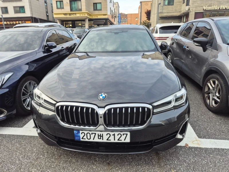 BMW 5-Series
