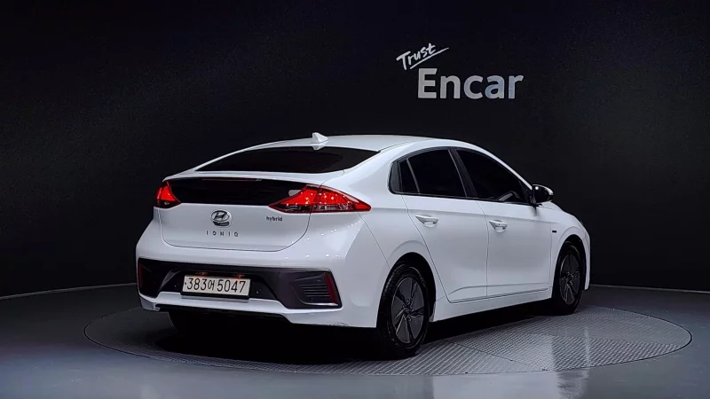 Hyundai Ioniq