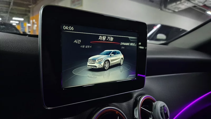 Mercedes-Benz GLA-Class