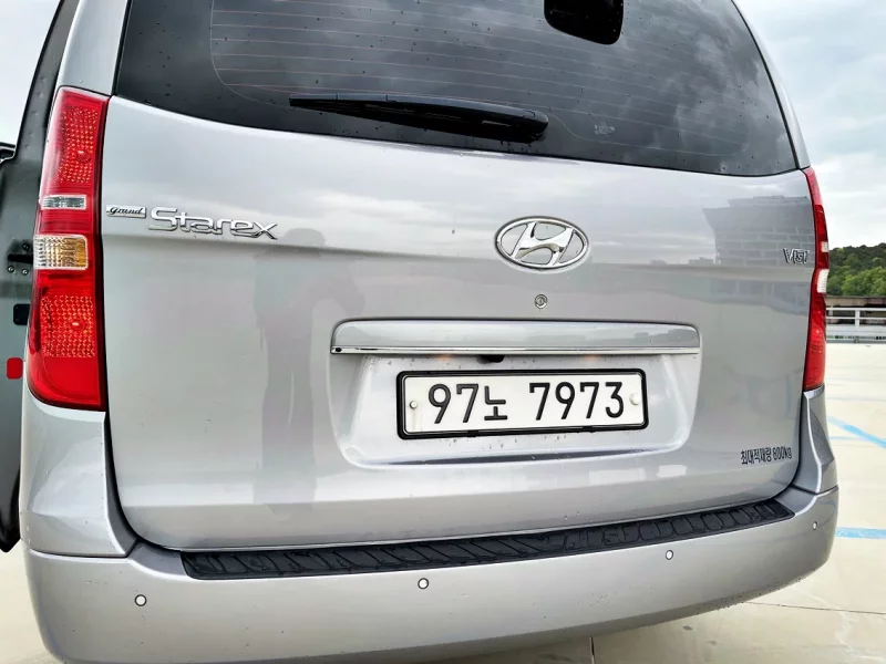 Hyundai Starex