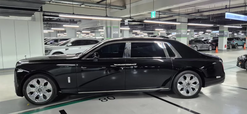 Rolls-Royce PHANTOM