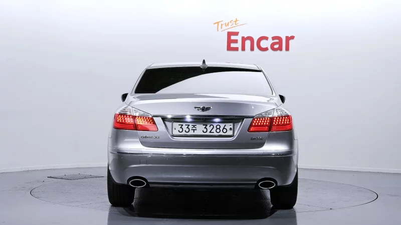 Hyundai Genesis