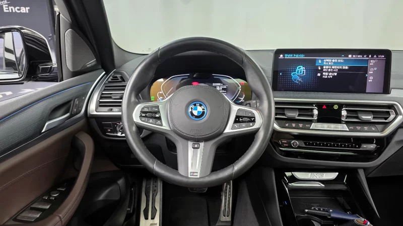 BMW iX3