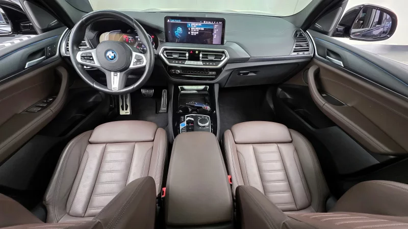 BMW iX3