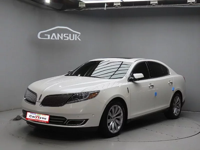 Lincoln MKS