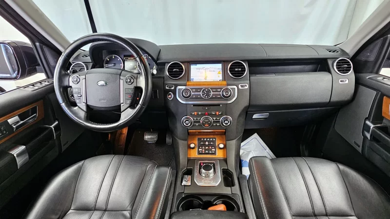 Land Rover DISCOVERY